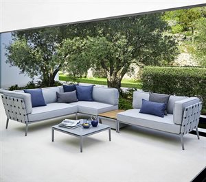 Cane Line - Conic Lounge sofagruppe i lys-grå med indbygget Teak-bord 